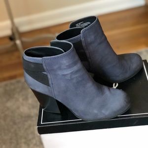 ❄️Navy Blue Booties